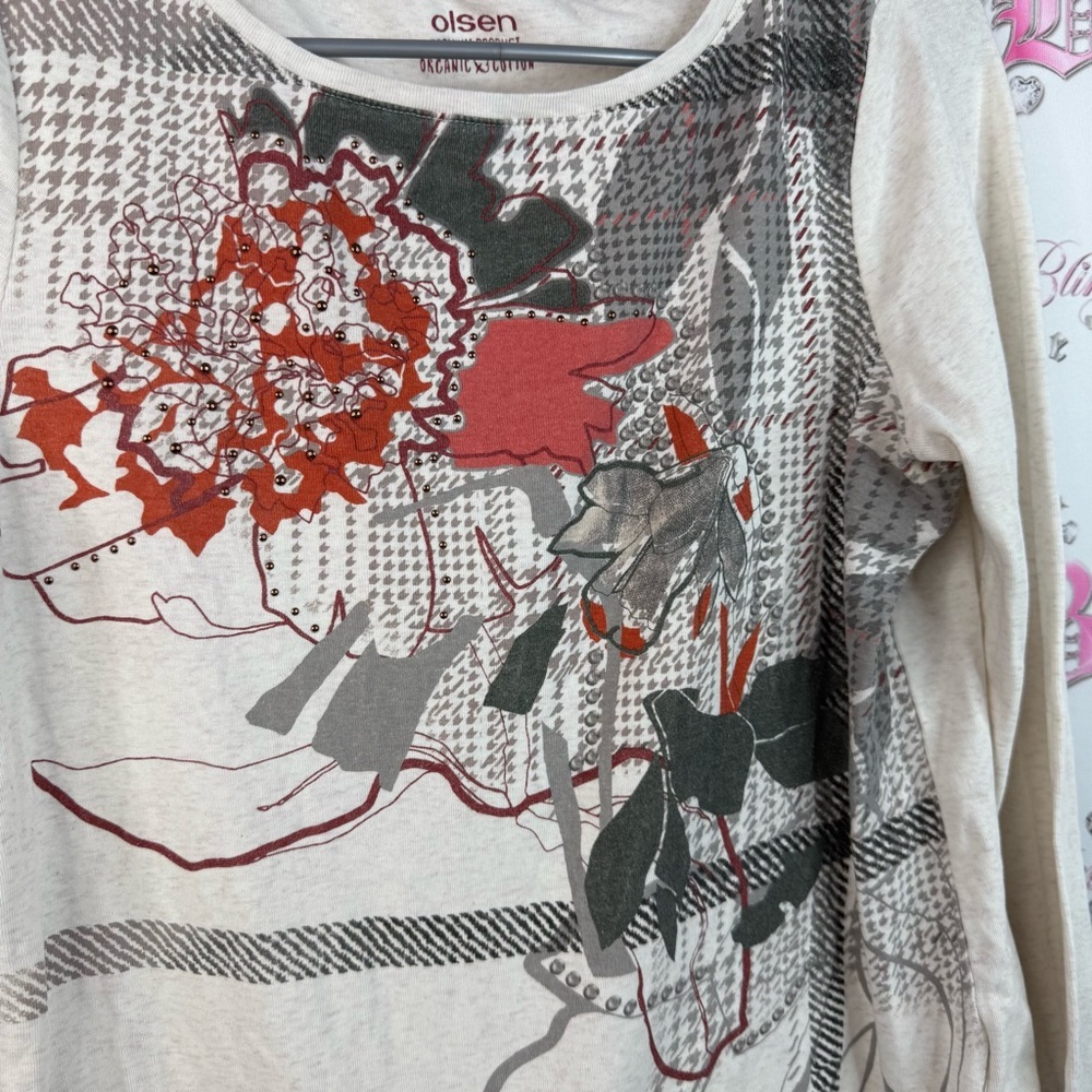 Olsen shirt flowers comfy Women's Floral Long Sleeve Top - Cream and Red - Picture 4 of 15